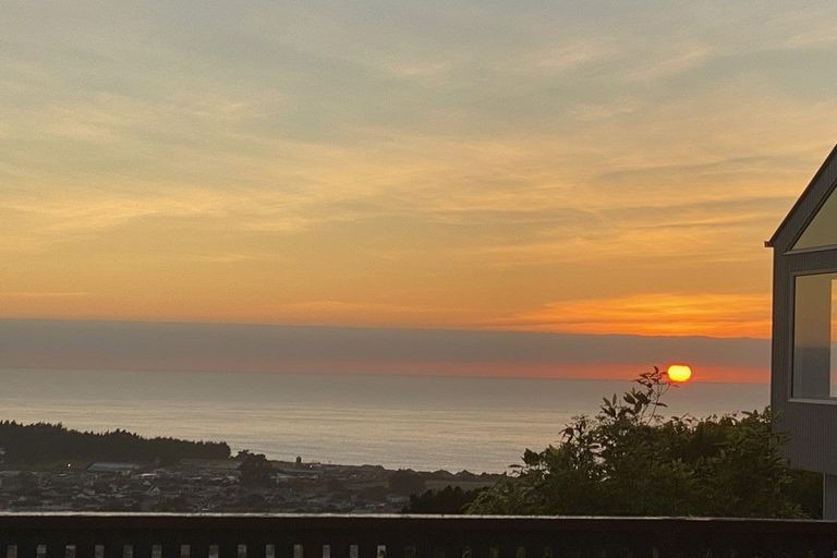 Photo of property in 12 Oakleigh Crescent, Oamaru North, Oamaru, 9400