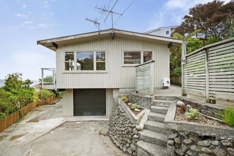 Photo of property in 94a Dowse Drive, Maungaraki, Lower Hutt, 5010