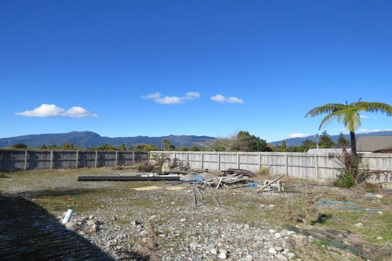 Photo of property in 38a The Esplanade, Westport, 7825