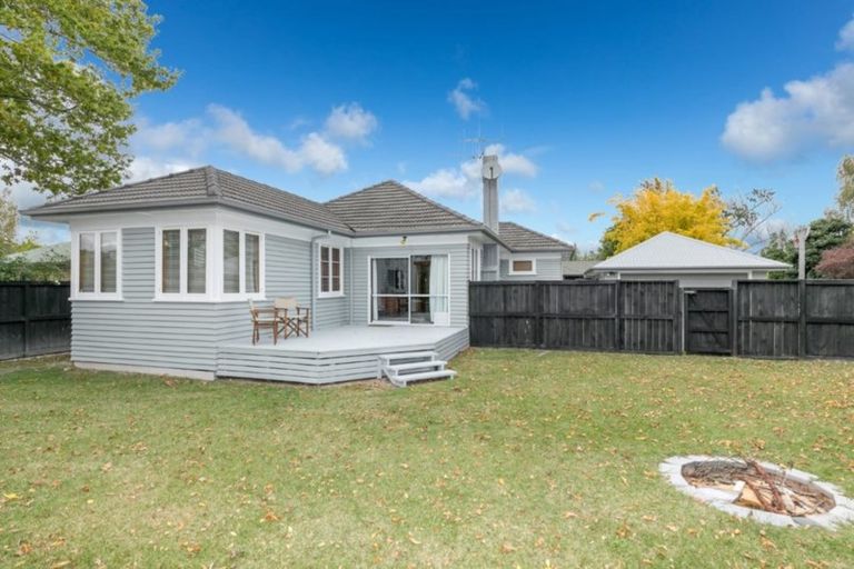 Photo of property in 25 Flynn Road, Hillcrest, Hamilton, 3216