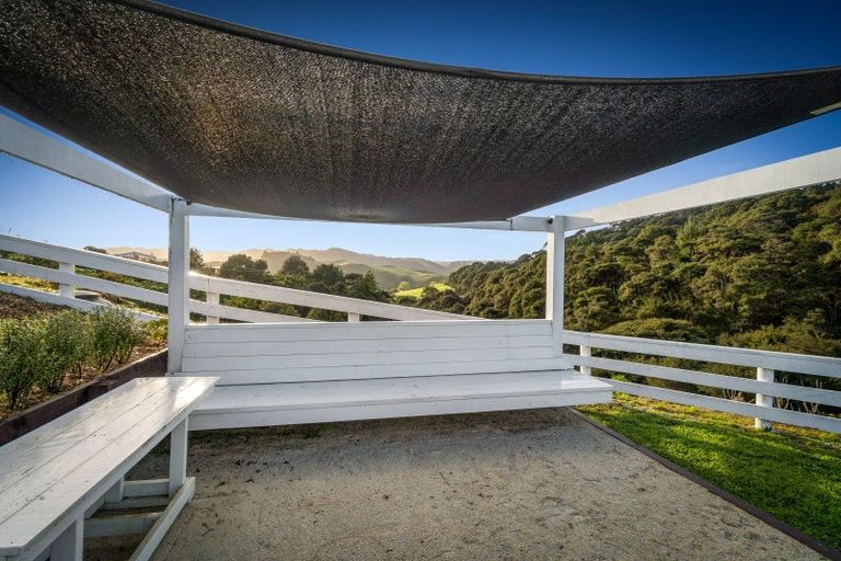 Photo of property in 6 Bridle Way, Hunua, Papakura, 2583