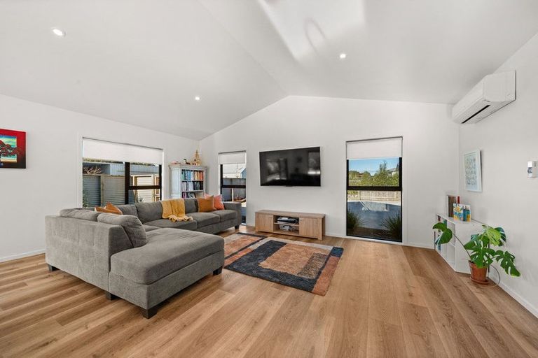 Photo of property in 17c Madison Street, Carterton, 5713