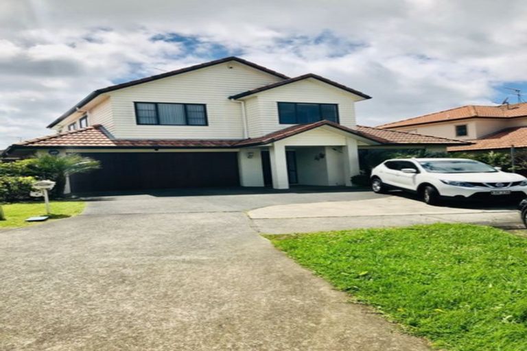 Photo of property in 9 Kalmore Place, Flat Bush, Auckland, 2016