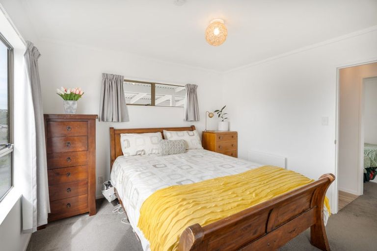 Photo of property in 1/24 Cambrian Street, Churton Park, Wellington, 6037