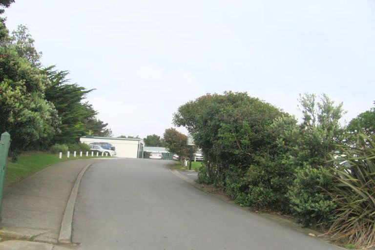 Photo of property in 93 Conclusion Street, Ascot Park, Porirua, 5024