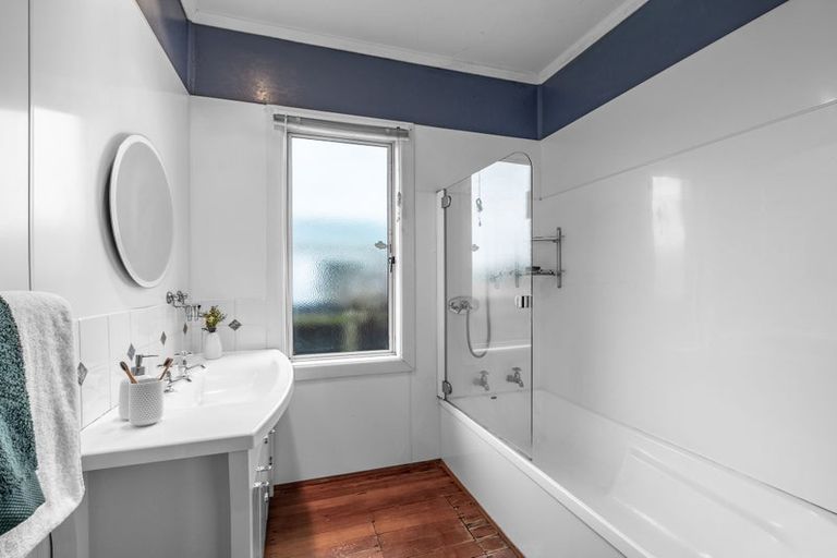 Photo of property in 16 Fox Street, Avenal, Invercargill, 9810