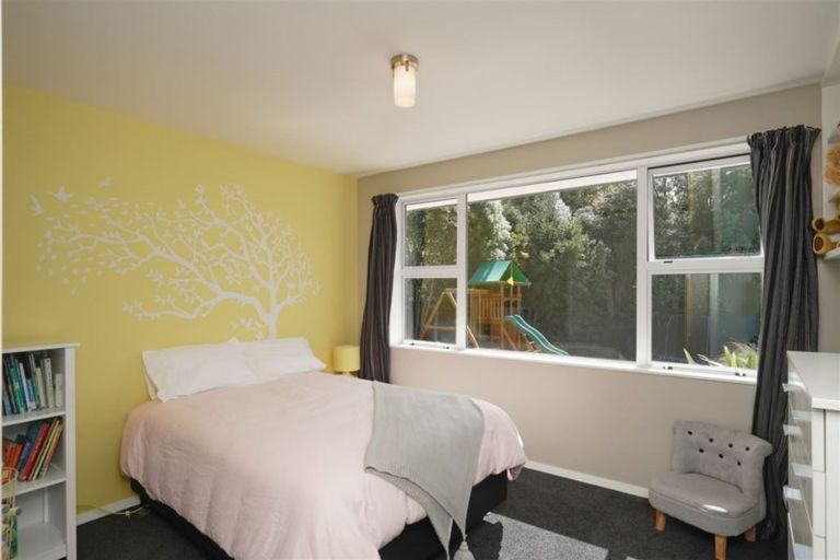 Photo of property in 4a Canberra Place, Redwood, Christchurch, 8051