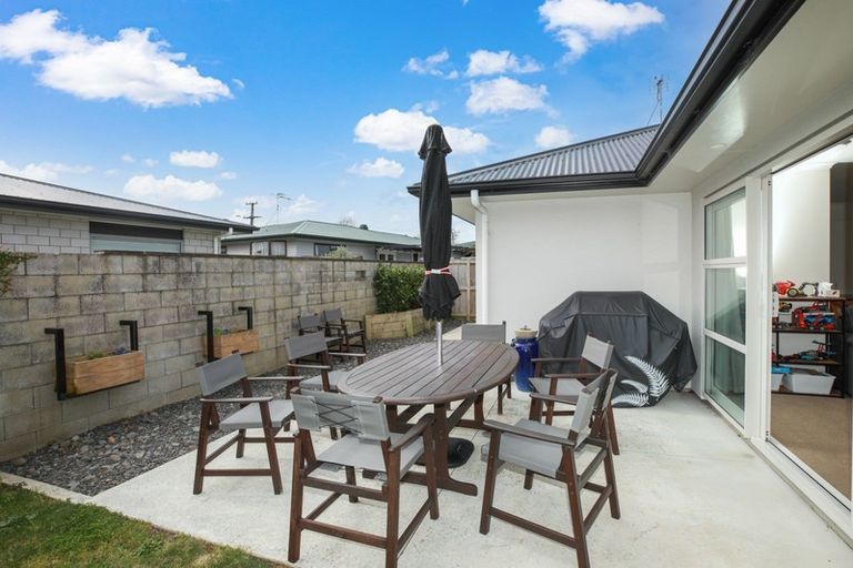 Photo of property in 3/28 Heath Street, Saint Andrews, Hamilton, 3200