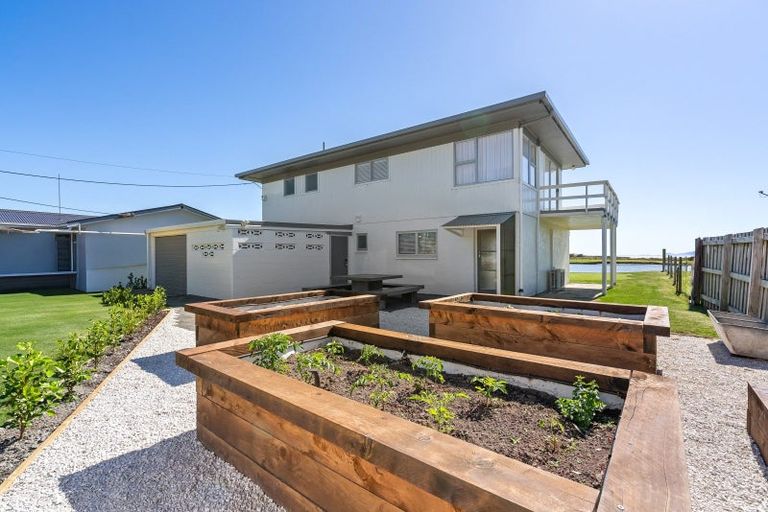 Photo of property in 281 Cove Road, Waipu, 0582