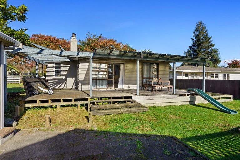 Photo of property in 14 Wi Pere Street, Manakau, Levin, 5573