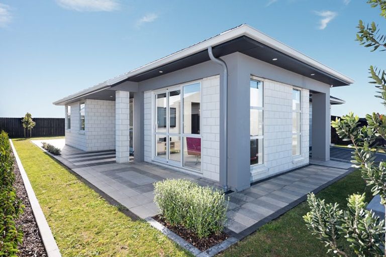 Photo of property in 74 Golden Sands Drive, Papamoa Beach, Papamoa, 3118