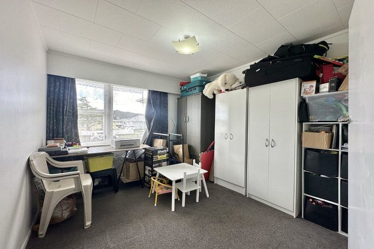 Photo of property in 14 Ruthven Road, Wainuiomata, Lower Hutt, 5014