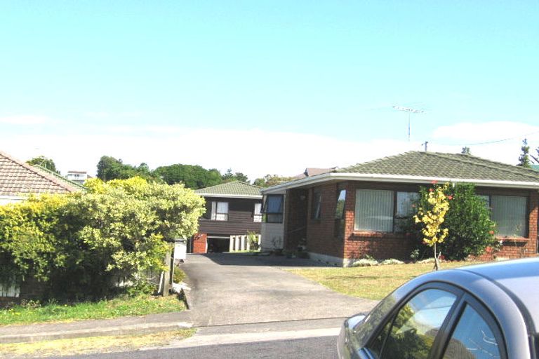 Photo of property in 5a Waratah Street, Birkenhead, Auckland, 0626