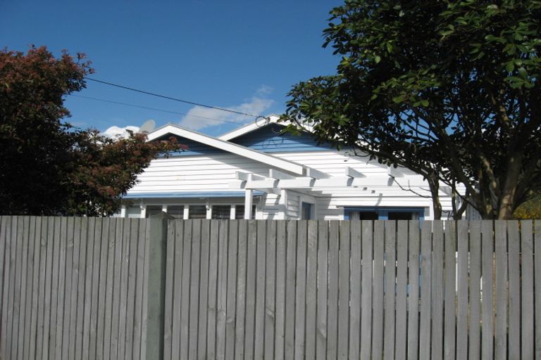 Photo of property in 104 Waiwhetu Road, Waterloo, Lower Hutt, 5011