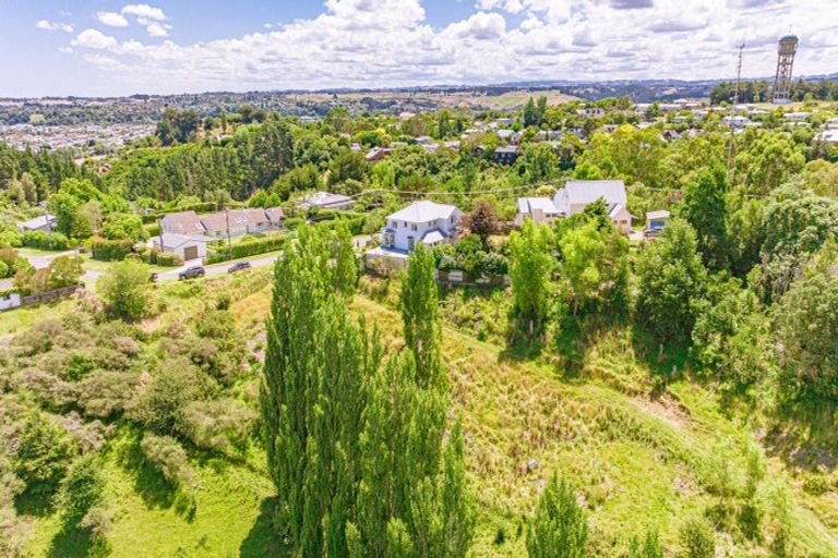 Photo of property in 50 Shakespeare Road, Bastia Hill, Whanganui, 4500
