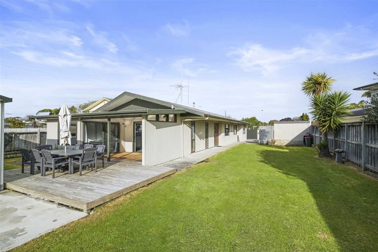 Photo of property in 33 Glen Lynne Avenue, Queenwood, Hamilton, 3210