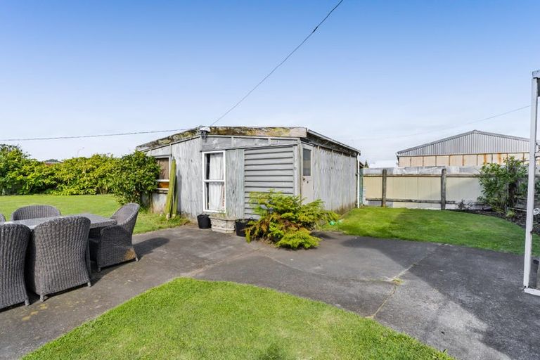 Photo of property in 96 Blake Street, Waitara, 4320