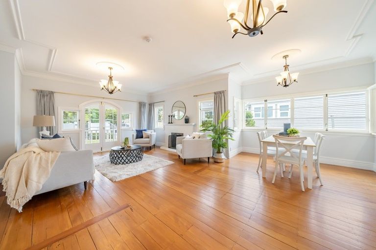 Photo of property in 15 Nile Street, Waterloo, Lower Hutt, 5011