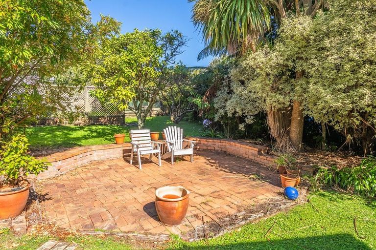 Photo of property in 53 Seddon Street, Waikanae, 5036