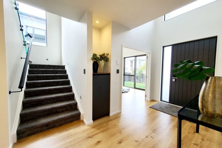 Photo of property in 5 Sager Midgley Road, Hobsonville, Auckland, 0616