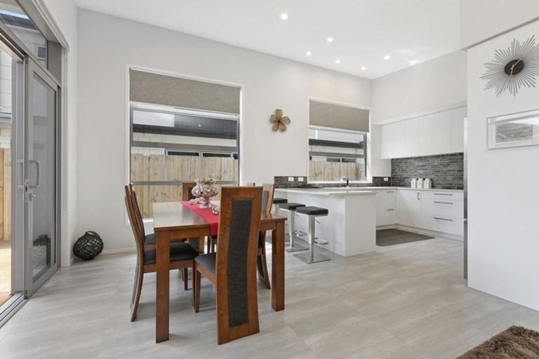 Photo of property in 14 Hugo Way, Papamoa Beach, Papamoa, 3118