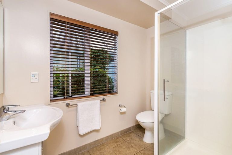 Photo of property in 2/12 Parata Street, Two Mile Bay, Taupo, 3330