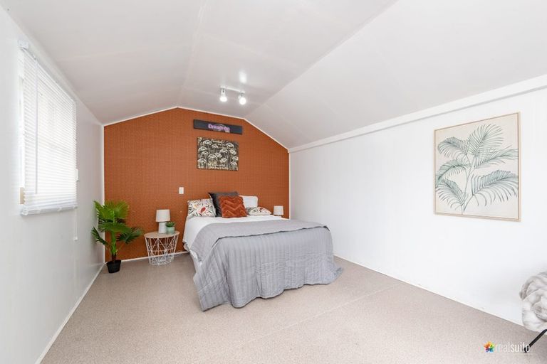 Photo of property in 23 Riddlers Crescent, Petone, Lower Hutt, 5012