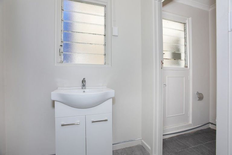 Photo of property in 12/14 High Street, Marton, 4710