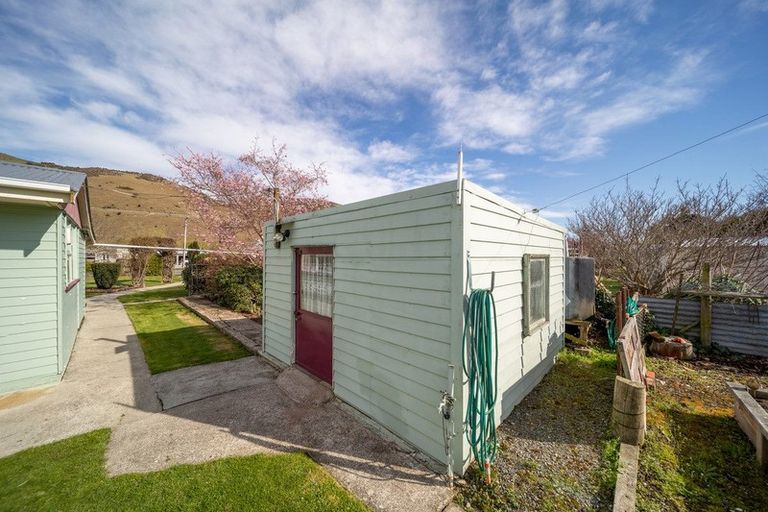 Photo of property in 11 Millers Flat-beaumont Road, Millers Flat, Roxburgh, 9572