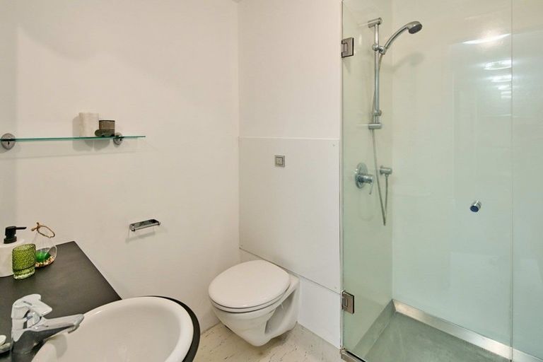 Photo of property in St Pauls Apartments, 27/43 Mulgrave Street, Thorndon, Wellington, 6011