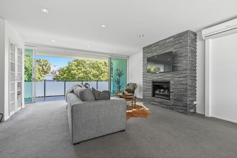 Photo of property in 2/1 Riro Street, Hamilton East, Hamilton, 3216