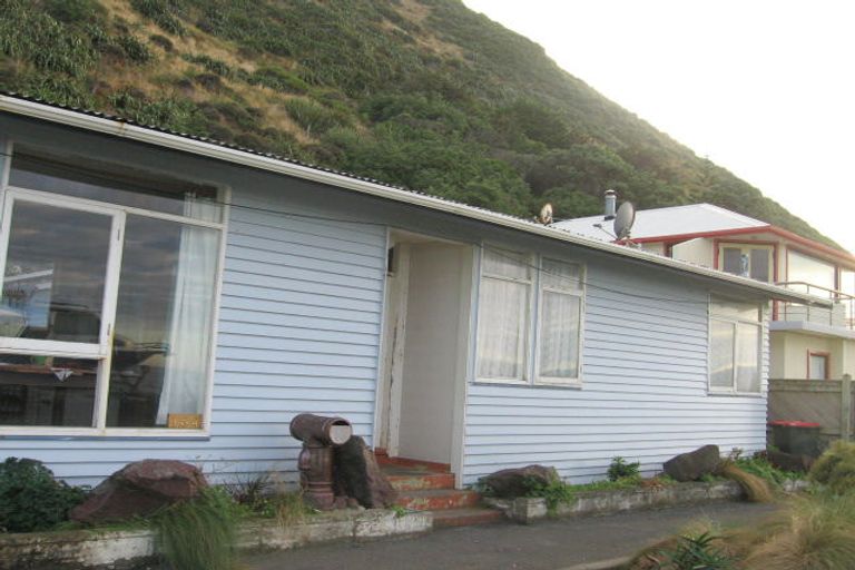 Photo of property in 164 Owhiro Bay Parade, Owhiro Bay, Wellington, 6023