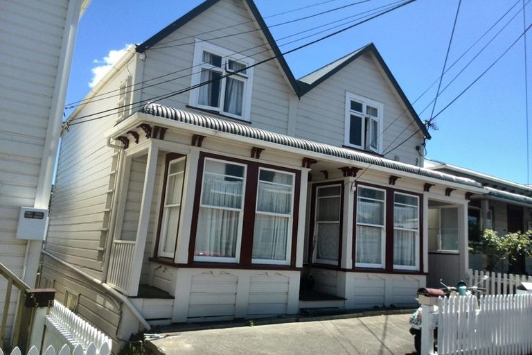 Photo of property in 210 Rintoul Street, Berhampore, Wellington, 6023