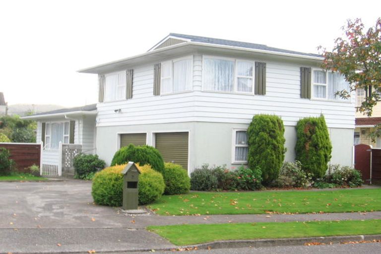 Photo of property in 3 Hamerton Street, Naenae, Lower Hutt, 5011