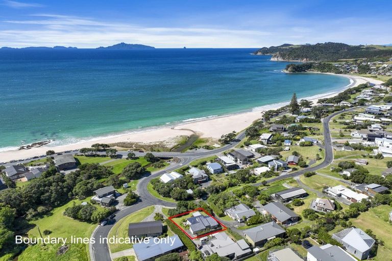 Photo of property in 8a Wairahi Road, Langs Beach, Waipu, 0582