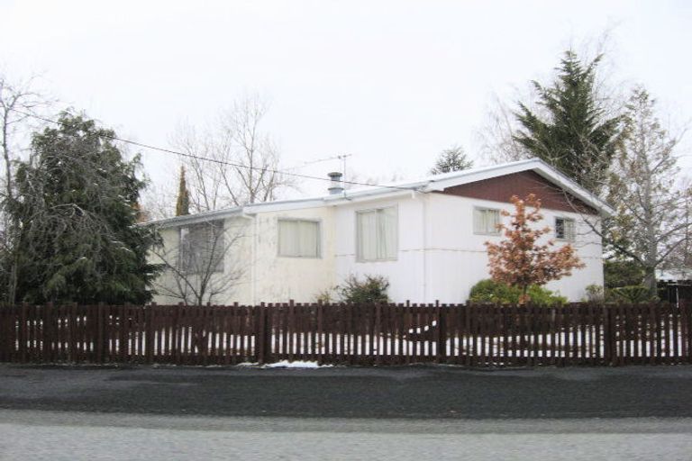 Photo of property in 36 Simons Street, Twizel, 7901