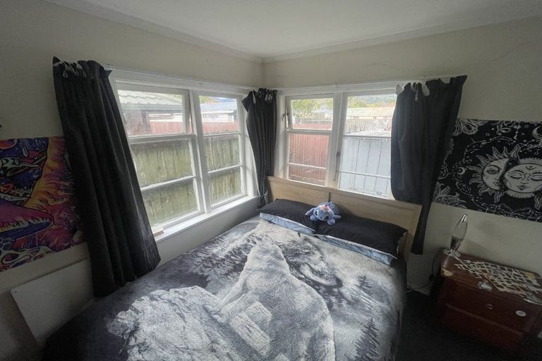 Photo of property in 24 Routley Crescent, Elderslea, Upper Hutt, 5018