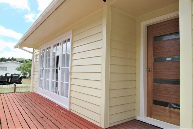 Photo of property in 33 Stockdale Street, Wainuiomata, Lower Hutt, 5014