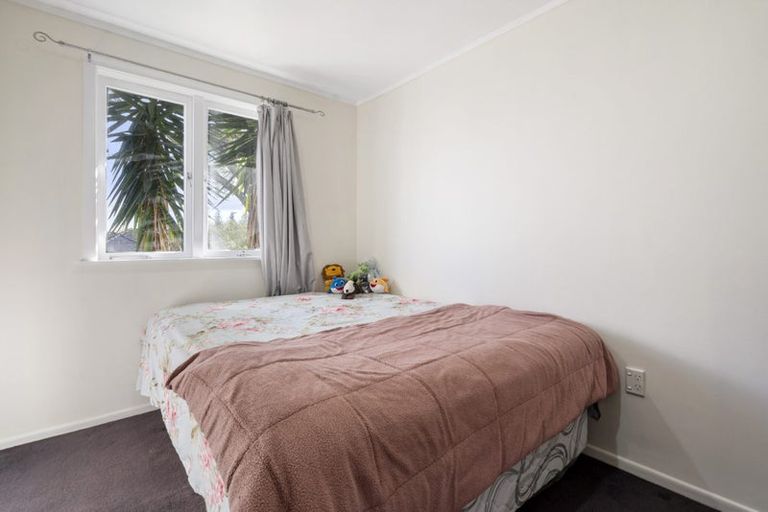 Photo of property in 2/1a Becroft Drive, Forrest Hill, Auckland, 0620
