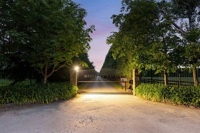 Photo of property in 518 Pound Road, Yaldhurst, Christchurch, 7676