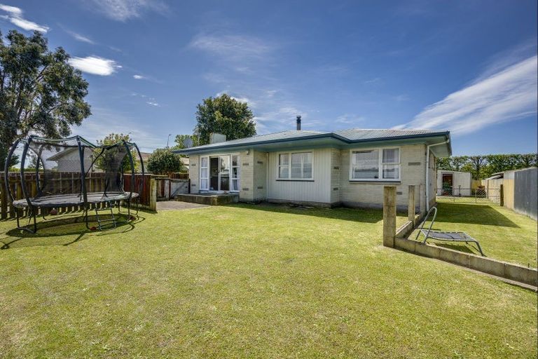 Photo of property in 88 Folkestone Drive, Flaxmere, Hastings, 4120