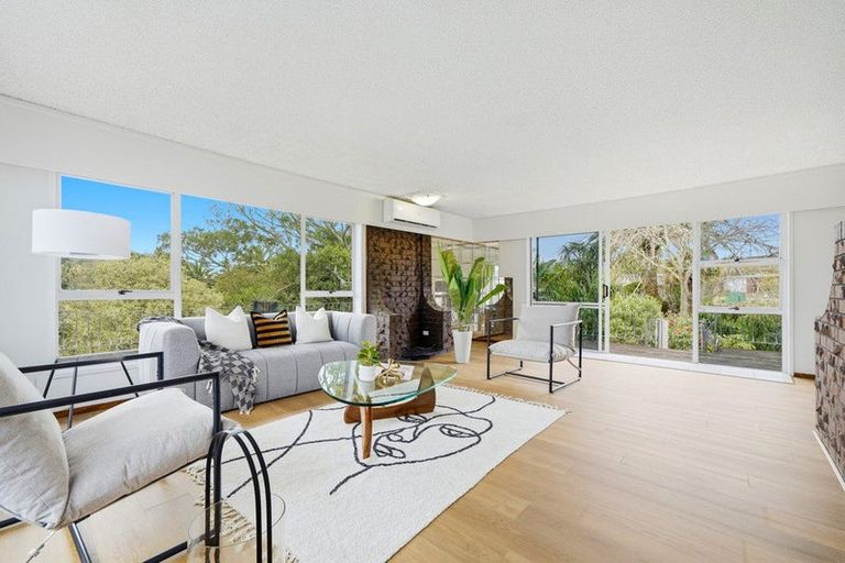 Photo of property in 4220a Great North Road, Glendene, Auckland, 0602