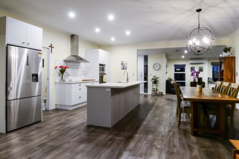 Photo of property in 15 Rigg Place, Flagstaff, Hamilton, 3210