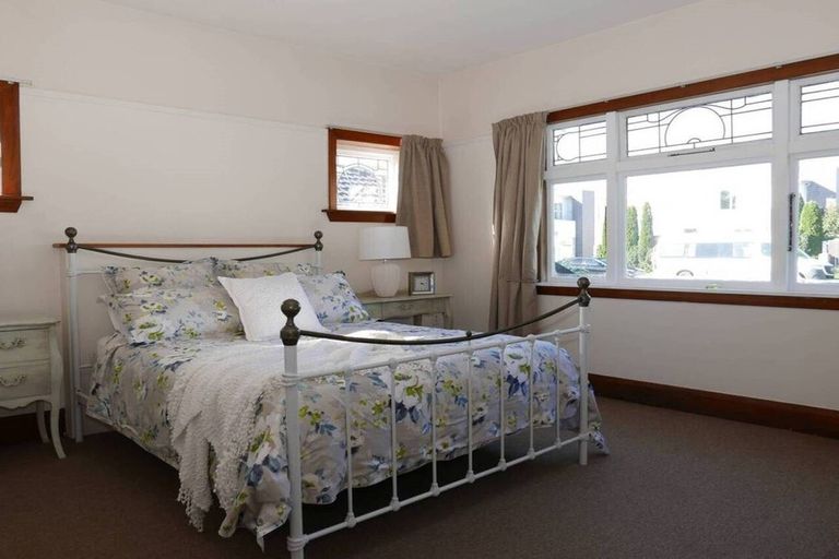 Photo of property in 8 Freyberg Avenue, Riccarton, Christchurch, 8011