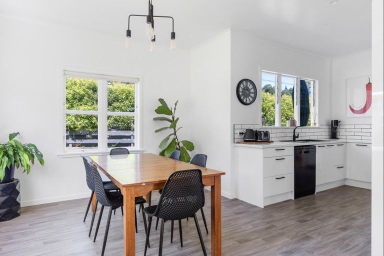 Photo of property in 13 Dillon Bell Road, Whataupoko, Gisborne, 4010