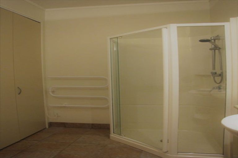 Photo of property in 8/37 Majoribanks Street, Mount Victoria, Wellington, 6011