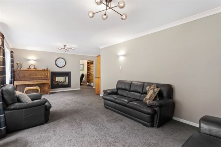 Photo of property in 19 Janal Place, Northwood, Christchurch, 8051