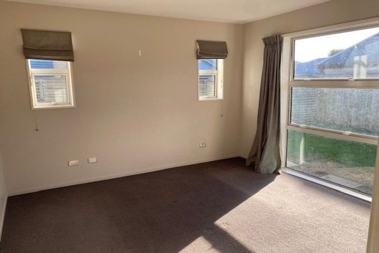 Photo of property in 28 Hakatere Road, Pegasus, 7612