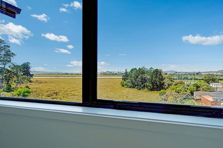 Photo of property in St Claire Village, 209/172 Mcleod Road, Te Atatu South, Auckland, 0610