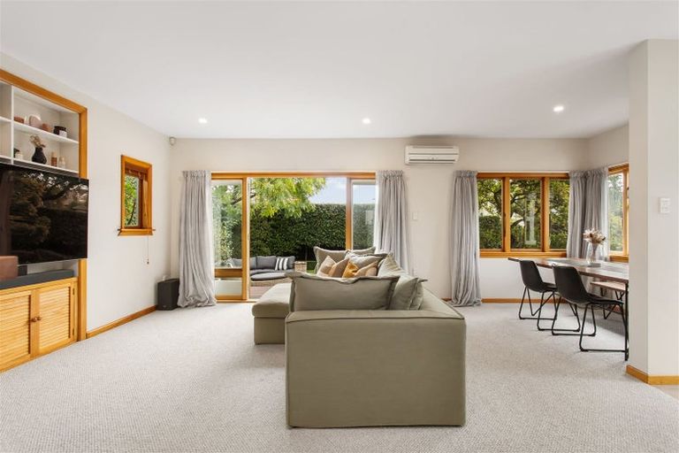 Photo of property in 260 Ilam Road, Burnside, Christchurch, 8053